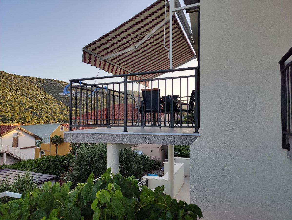 Apartmani Grebastica Exterior photo